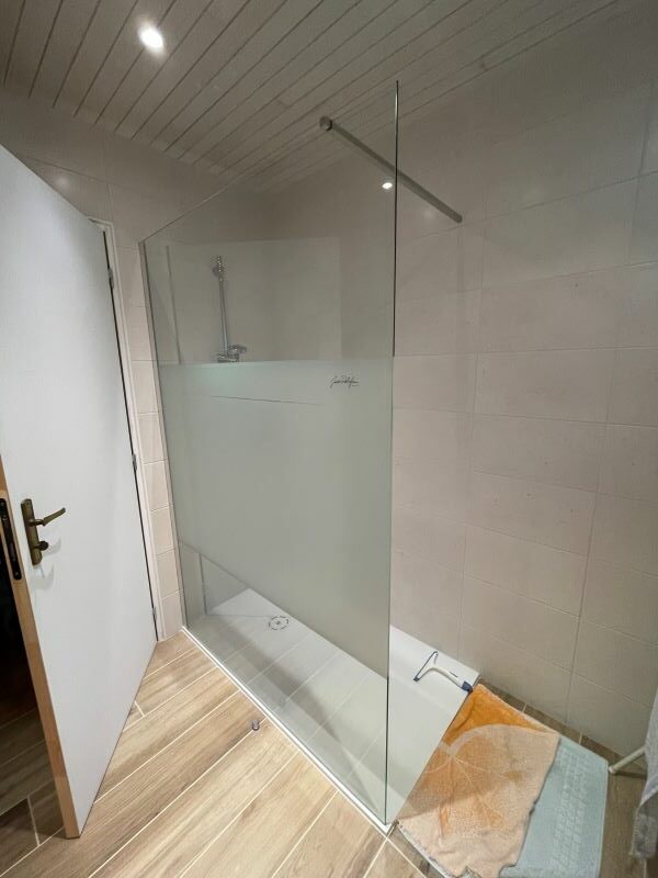 Longeard Philippe Plombier Guingamp PAROI DE DOUCHE
